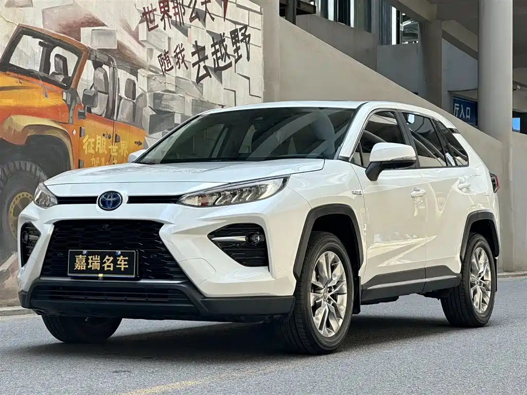 Toyota Wildlander 2023 — фото 1
