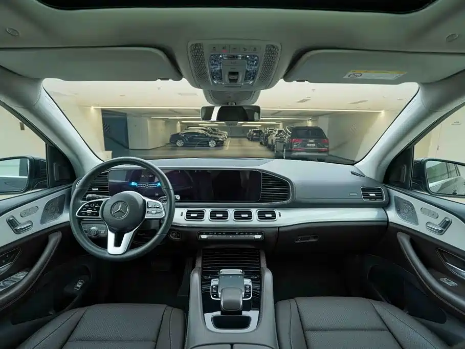 Mercedes-Benz GLE 2020 — фото 19