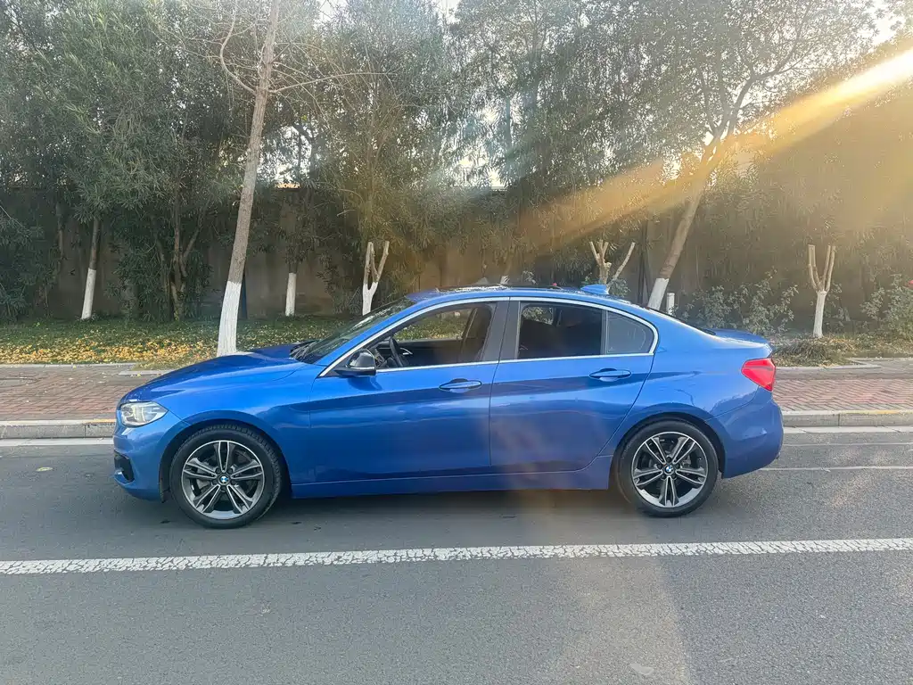 BMW 1 Series 2019 — фото 4