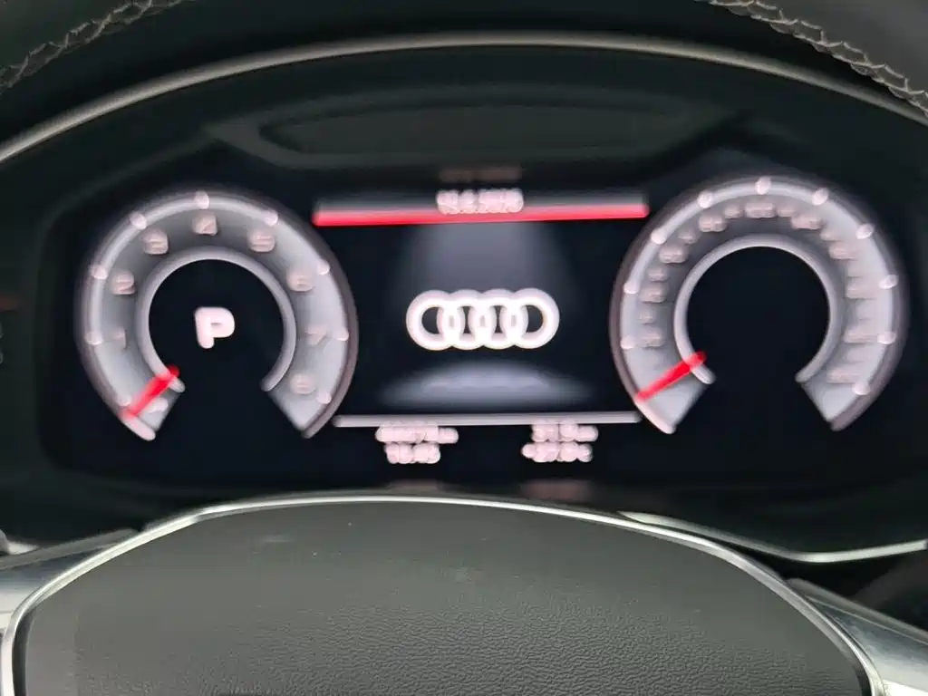Audi A7L 2024 — фото 12