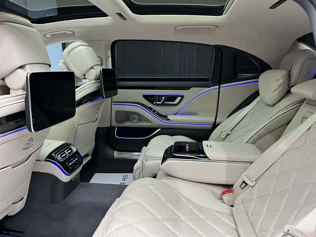 Mercedes-Benz Maybach S-Class 2023 — фото 18