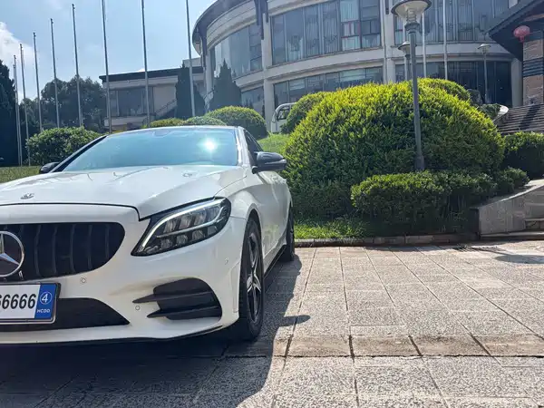Mercedes-Benz C-Class 2020