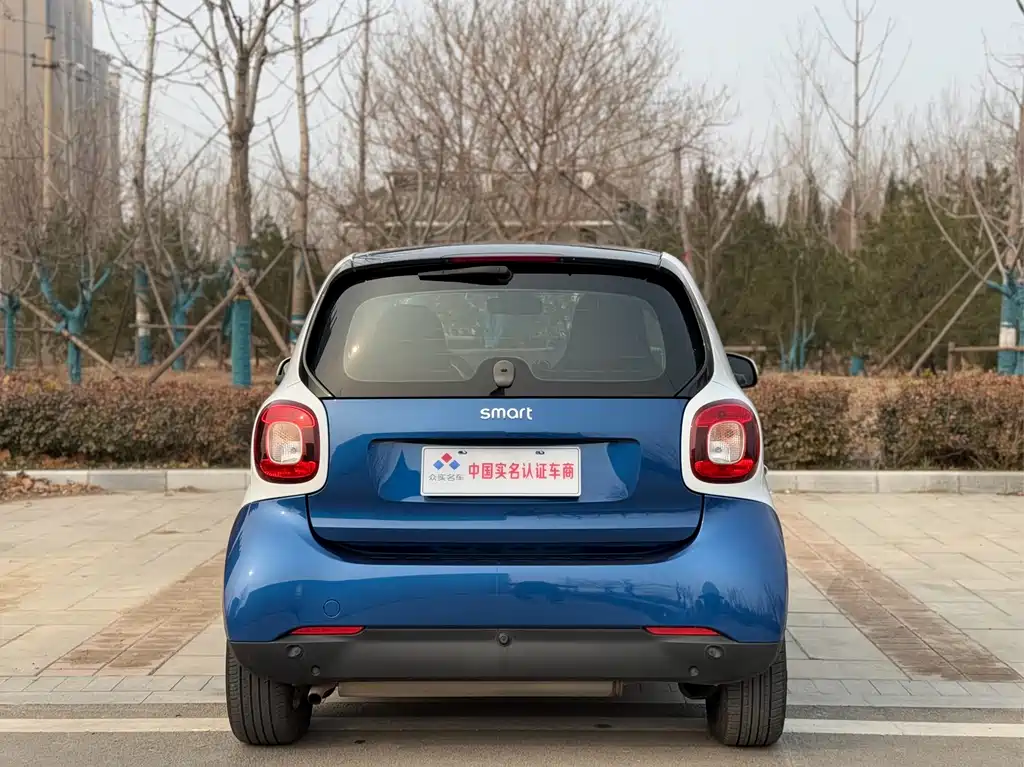 smart Fortwo 2020 — фото 17