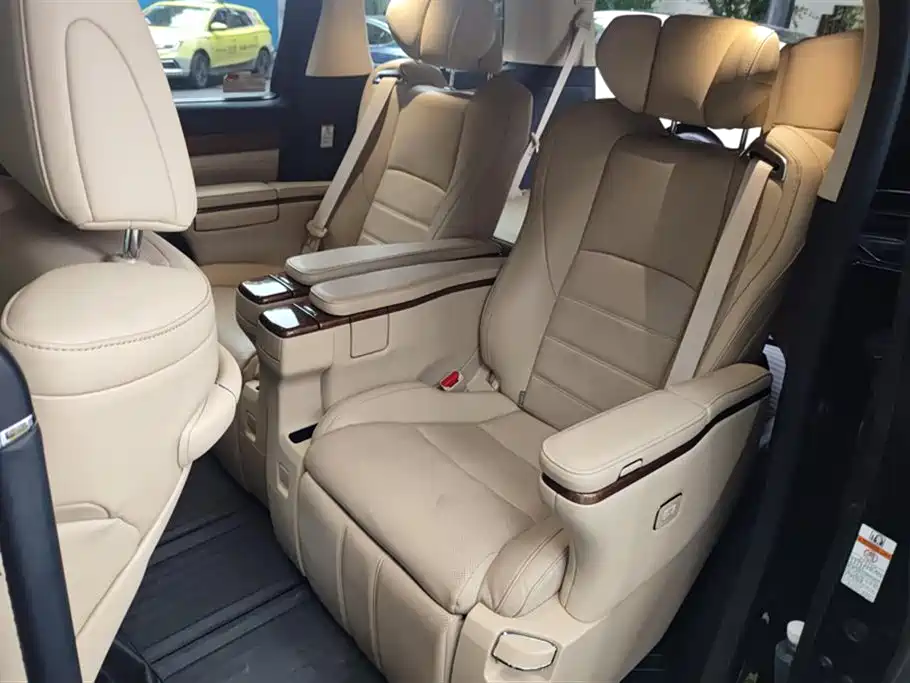 Toyota Alphard 2016 — фото 11