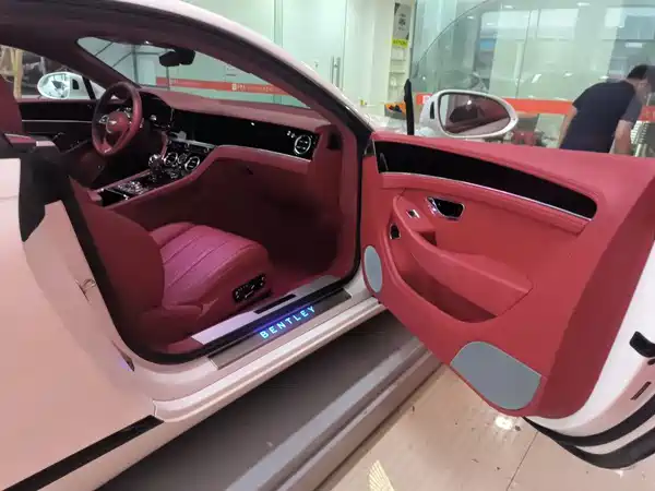 Bentley Continental 2022