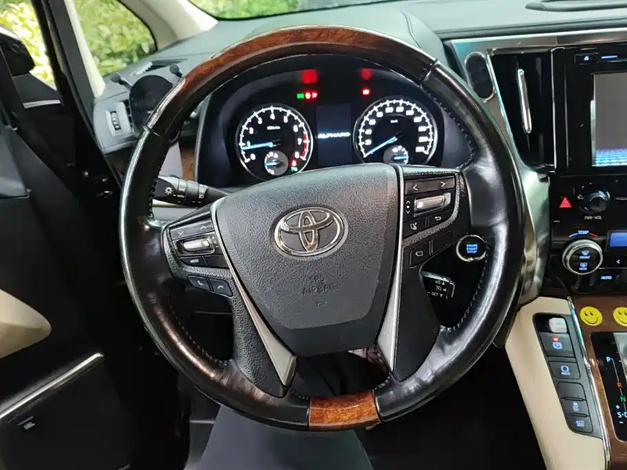 Toyota Alphard 2016 — фото 15