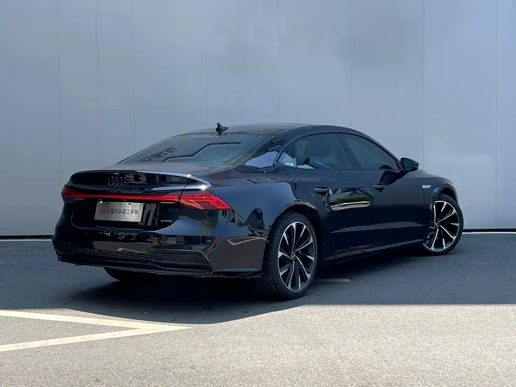 Audi A7L 2022 — фото 18