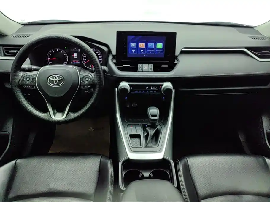Toyota RAV4 2022 — фото 12
