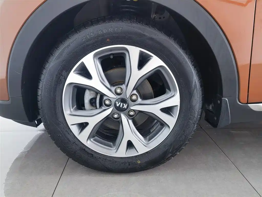 Kia KX3 2015 — фото 17