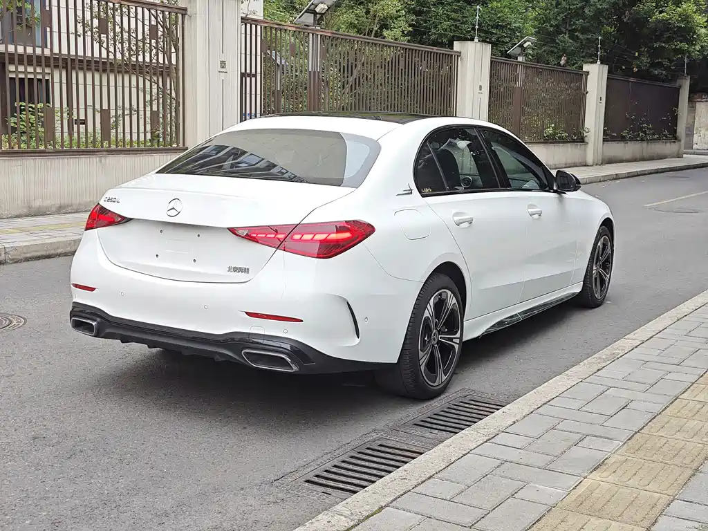 Mercedes-Benz C-Class 2022 — фото 18