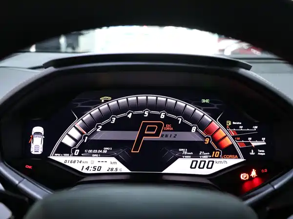 Lamborghini Huracan 2021