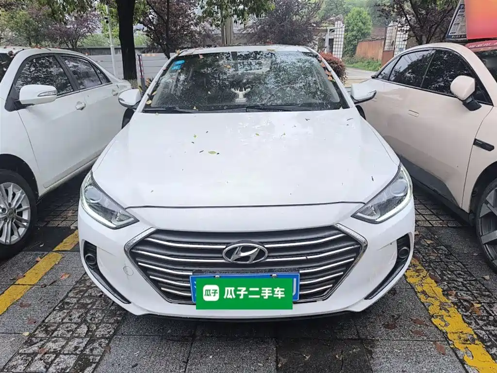 Hyundai Elantra 2018 — фото 3