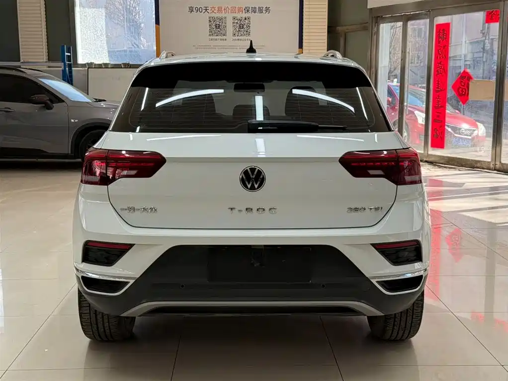 Volkswagen T-Roc 2023 — фото 5