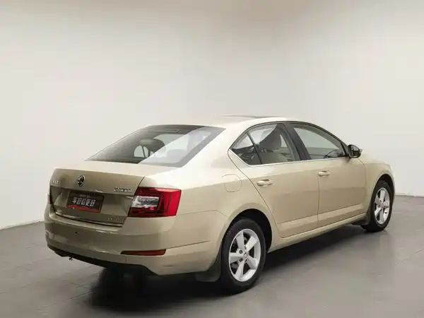 Skoda Octavia 2014