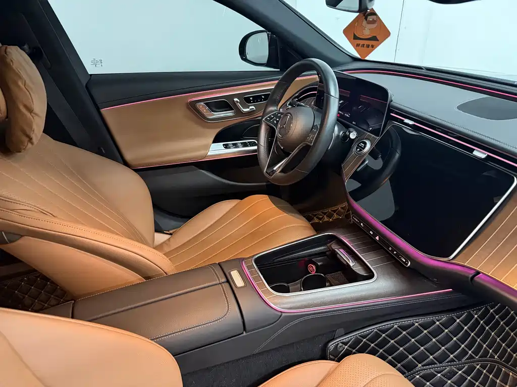 Mercedes-Benz E-Class 2024 — фото 3