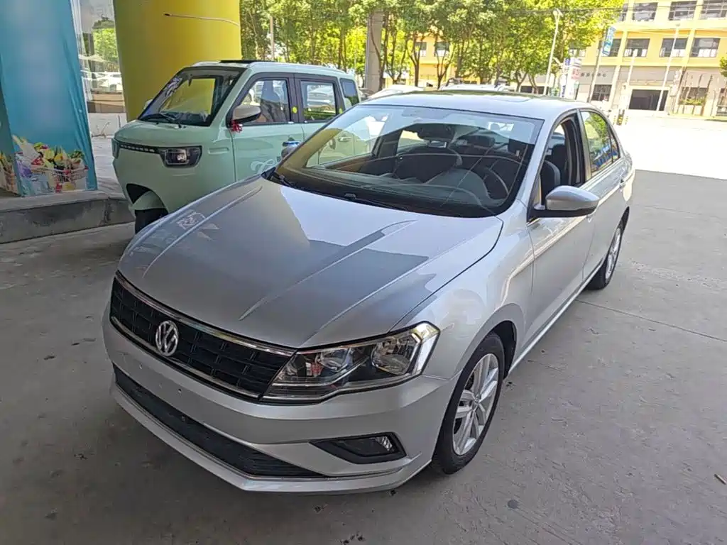 Volkswagen Jetta 2017 — фото 1