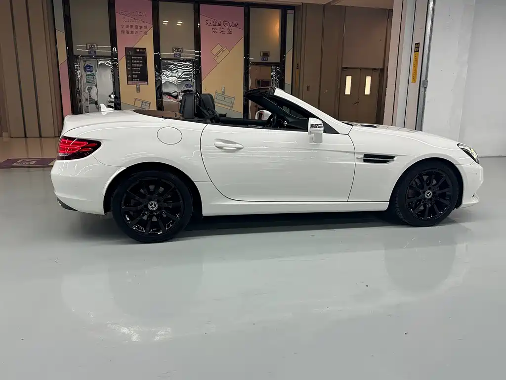 Mercedes-Benz SLC 2019 — фото 15