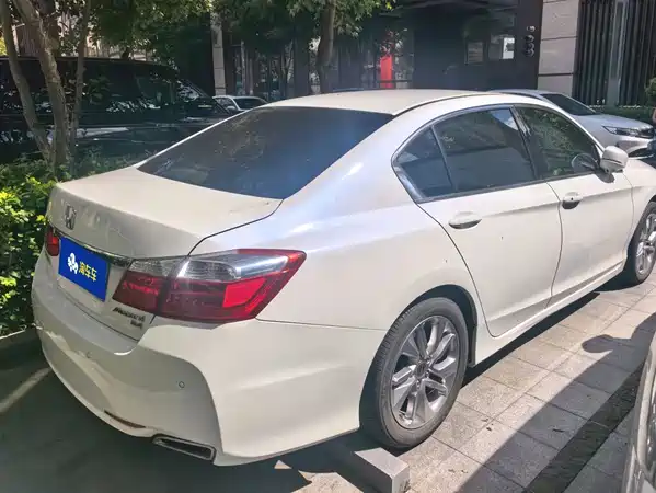 Honda Accord 2015