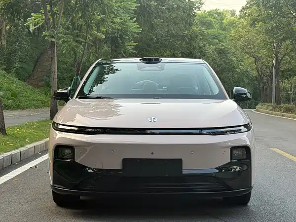 Leapmotor B01 2026