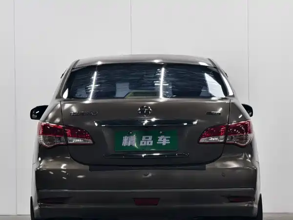 Nissan Sylphy 2012