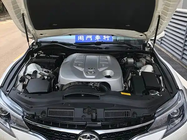 Toyota Reiz 2015
