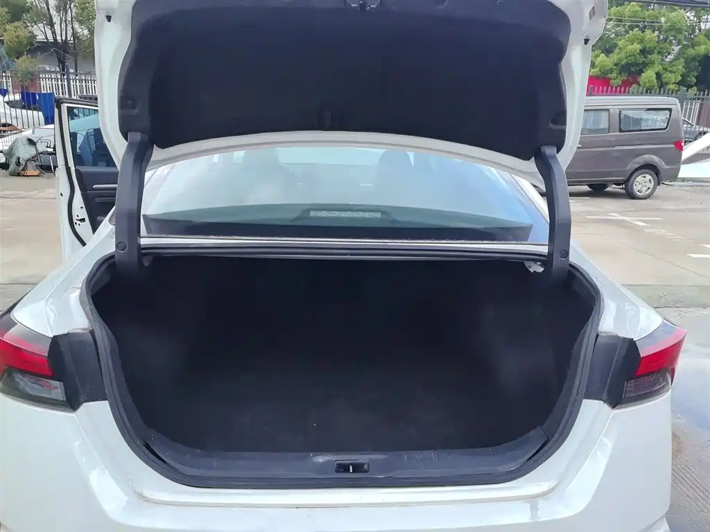 Nissan Teana 2023 — фото 19