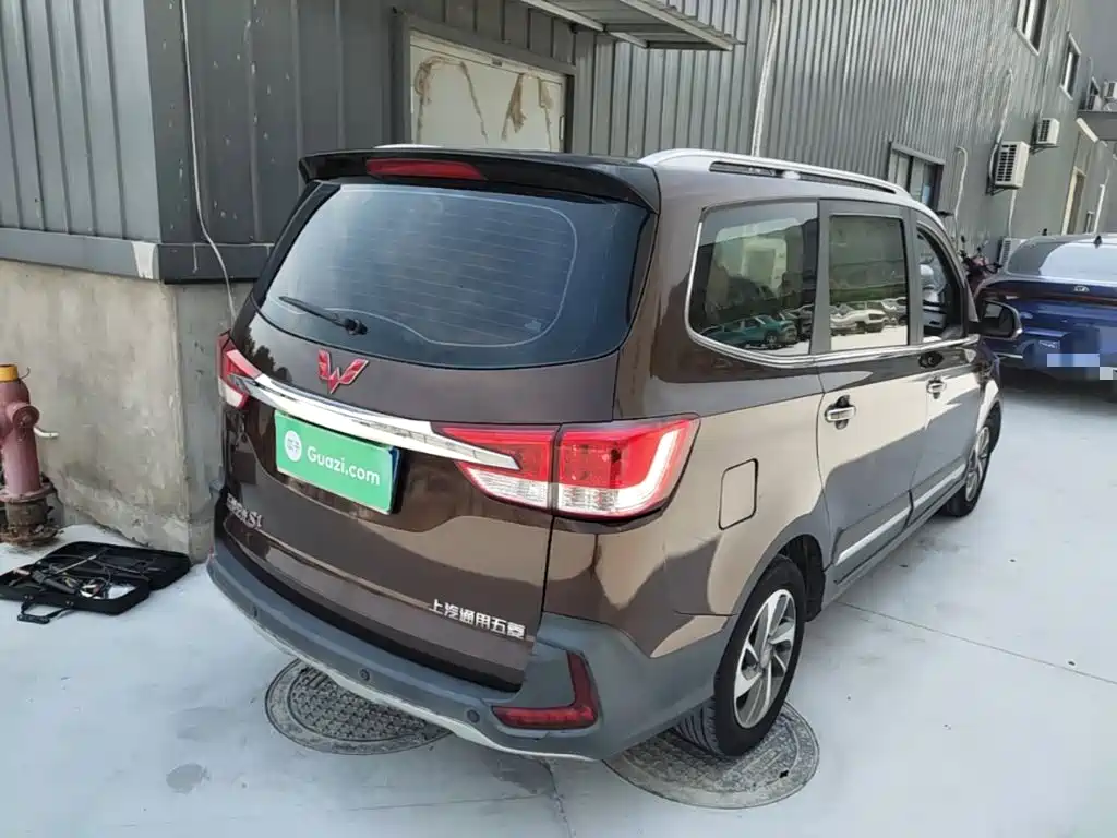 Wuling Hongguang 2016 — фото 7