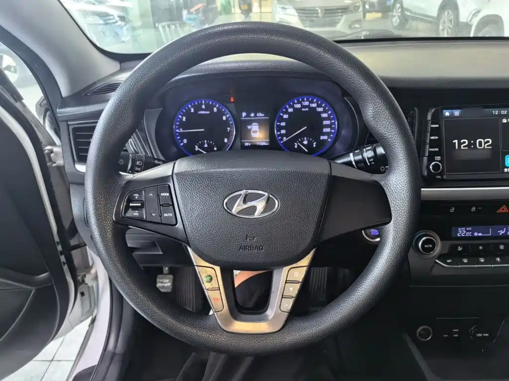 Hyundai Mistra 2020 — фото 11