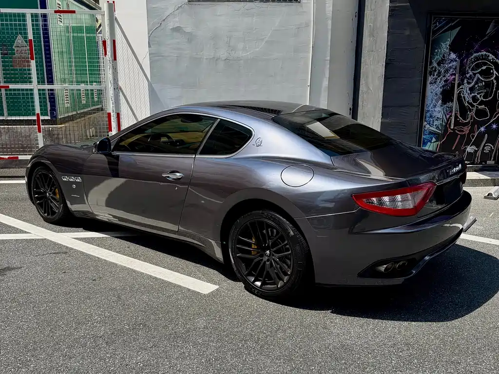 Maserati Granturismo 2014 — фото 8