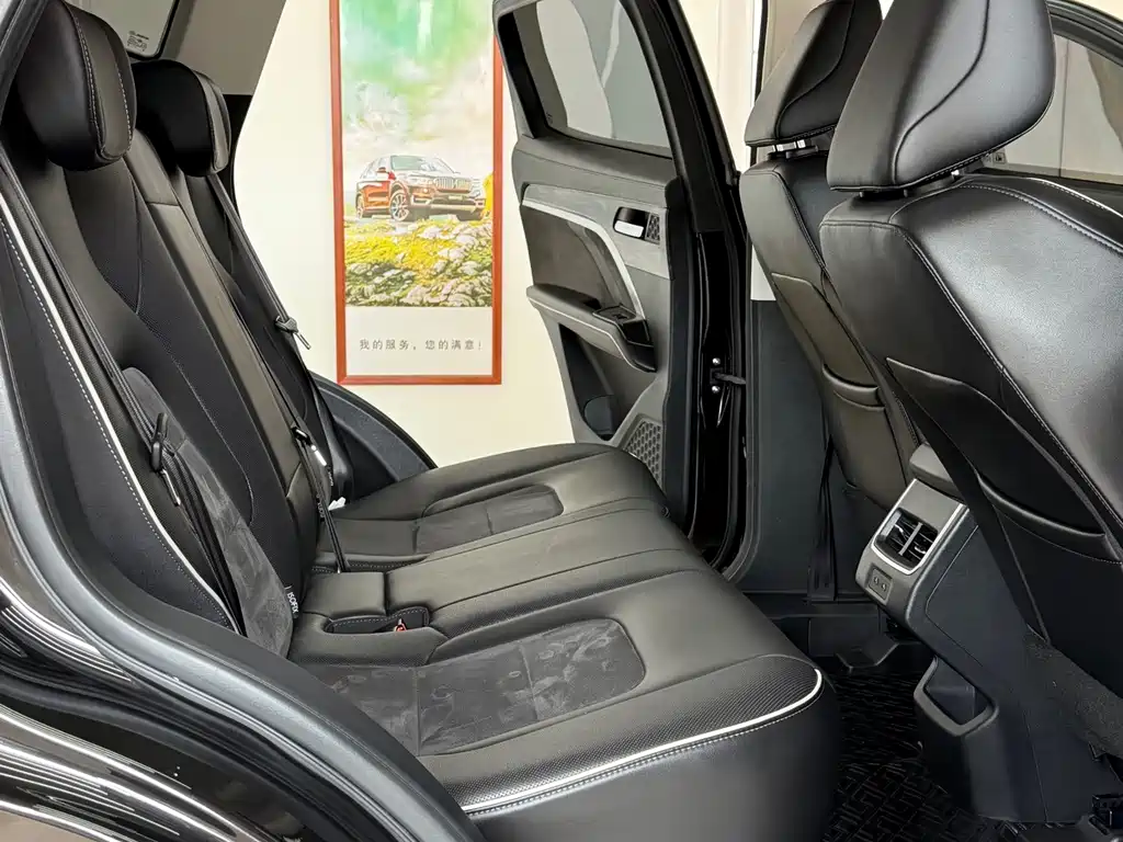 Haval H6 2023 — фото 12