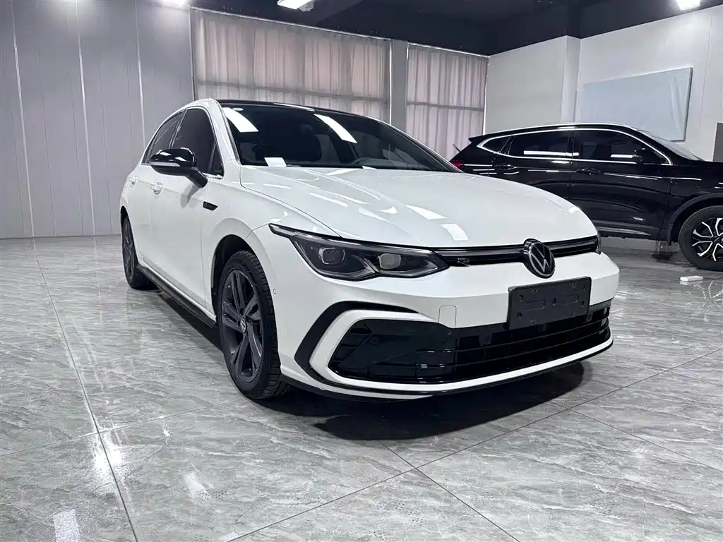 Volkswagen Golf 2022