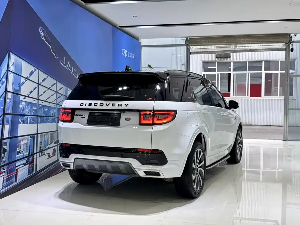Land Rover Discovery Sport 2023 — фото 5