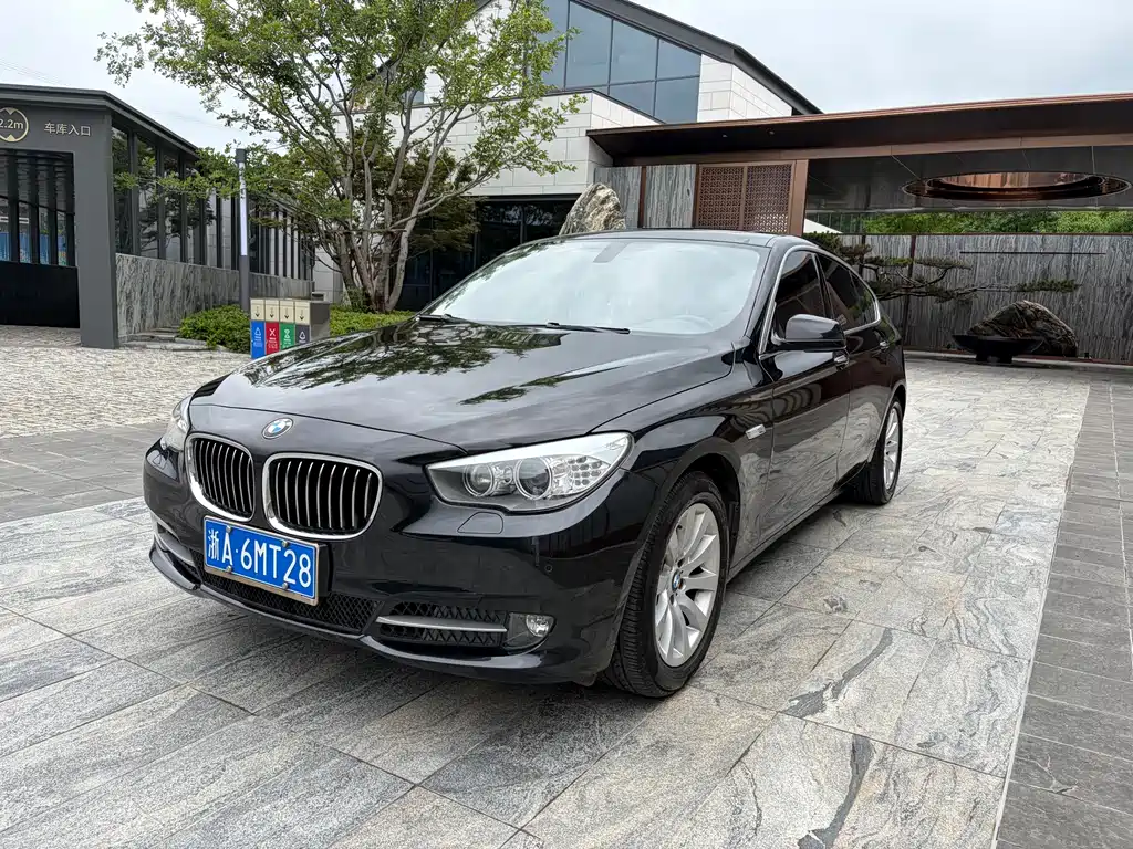 BMW 5 Series GT 2013