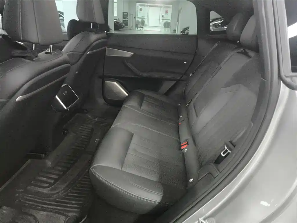 ONVO L60 2025 — фото 17