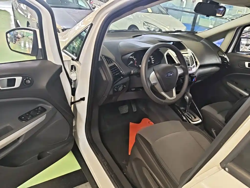Ford Ecosport 2017 — фото 16