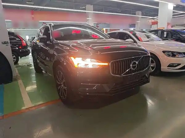 Volvo XC60 2021