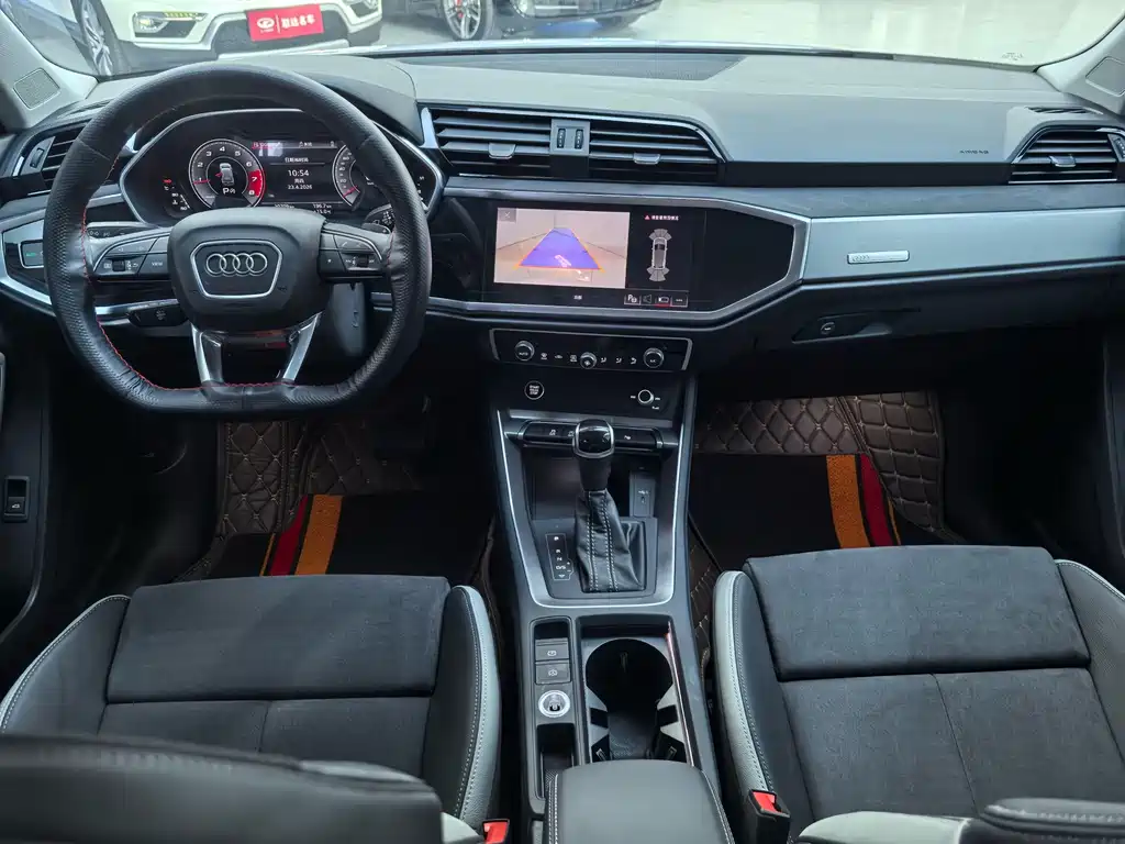 Audi Q3 2022 — фото 10