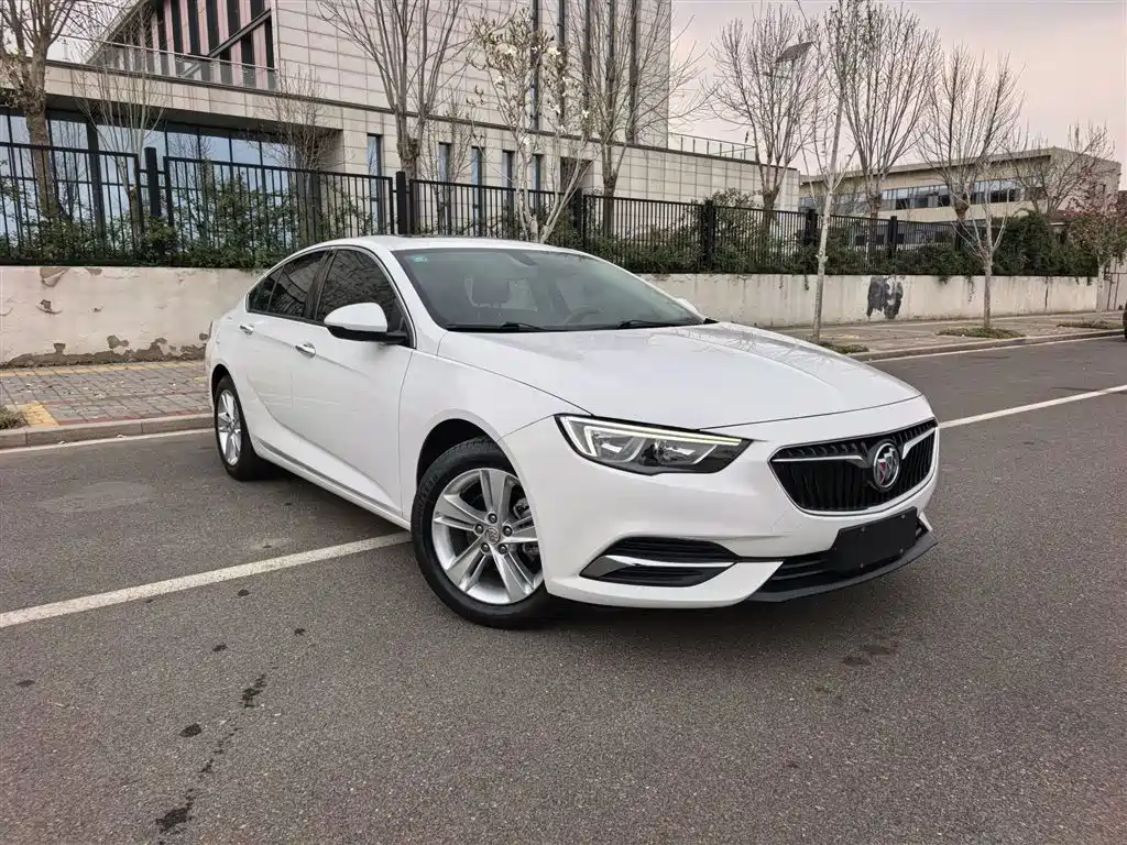 Buick Regal 2020 — фото 22
