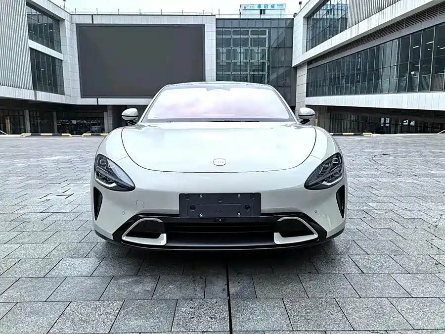 Xiaomi SU7 2024