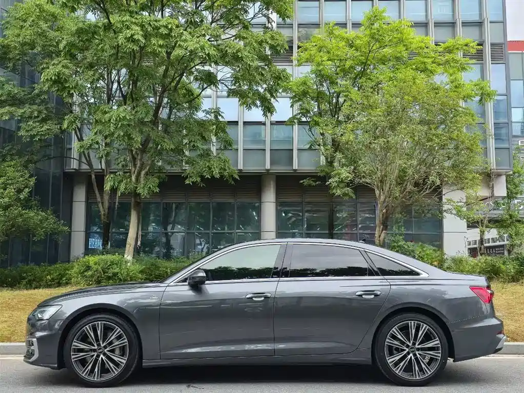 Audi A6L 2022 — фото 2