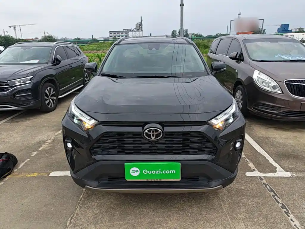 Toyota RAV4 2024