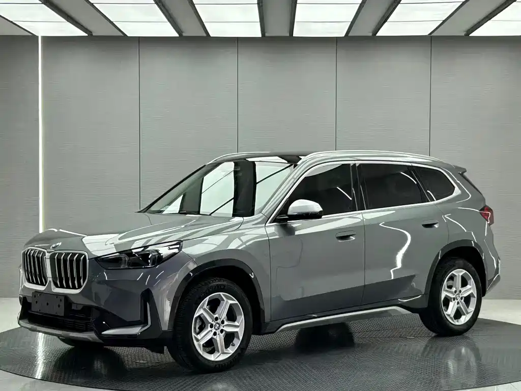BMW X1 2023 — фото 1