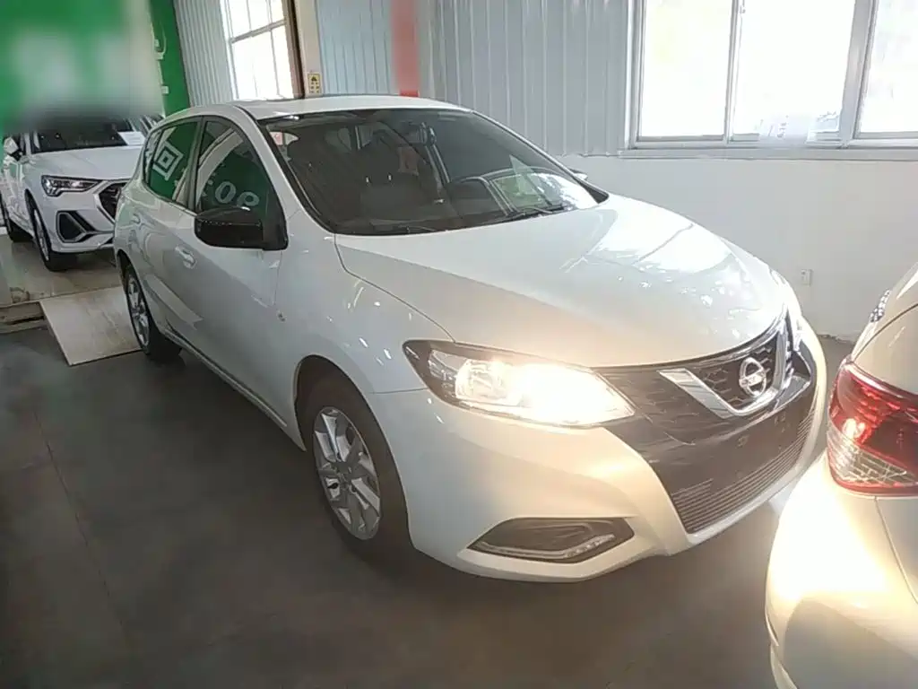 Nissan Tiida 2022