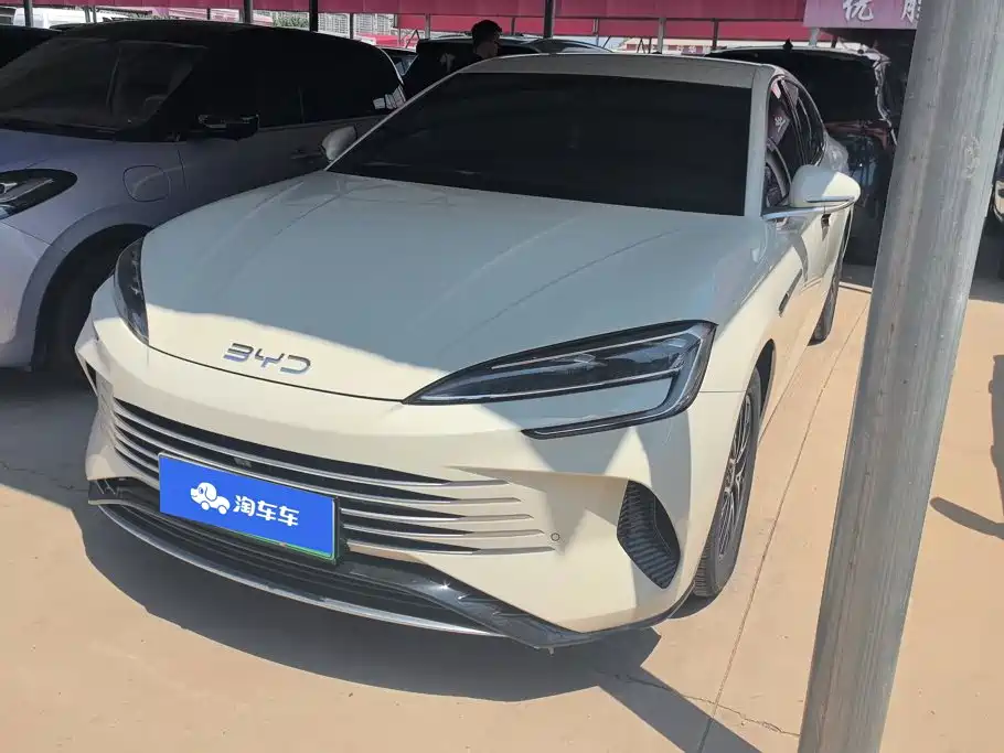 BYD Seal 07 DM-i 2024 — фото 1