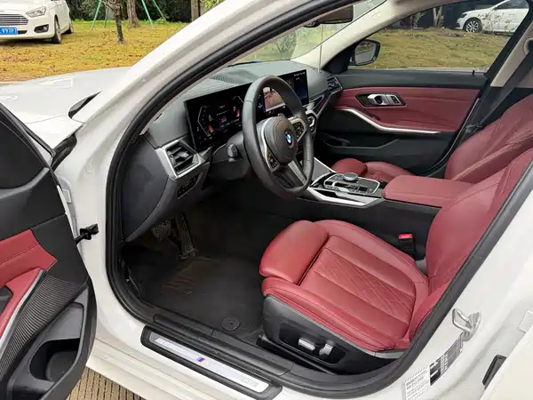 BMW 3 Series 2023