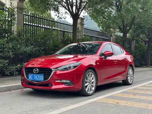 Mazda 3 Axela 2019