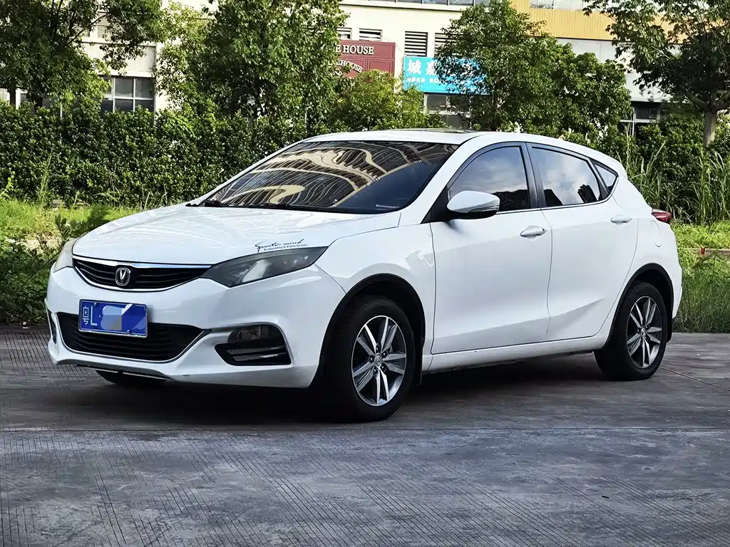 Changan Eado XT 2015 — фото 1