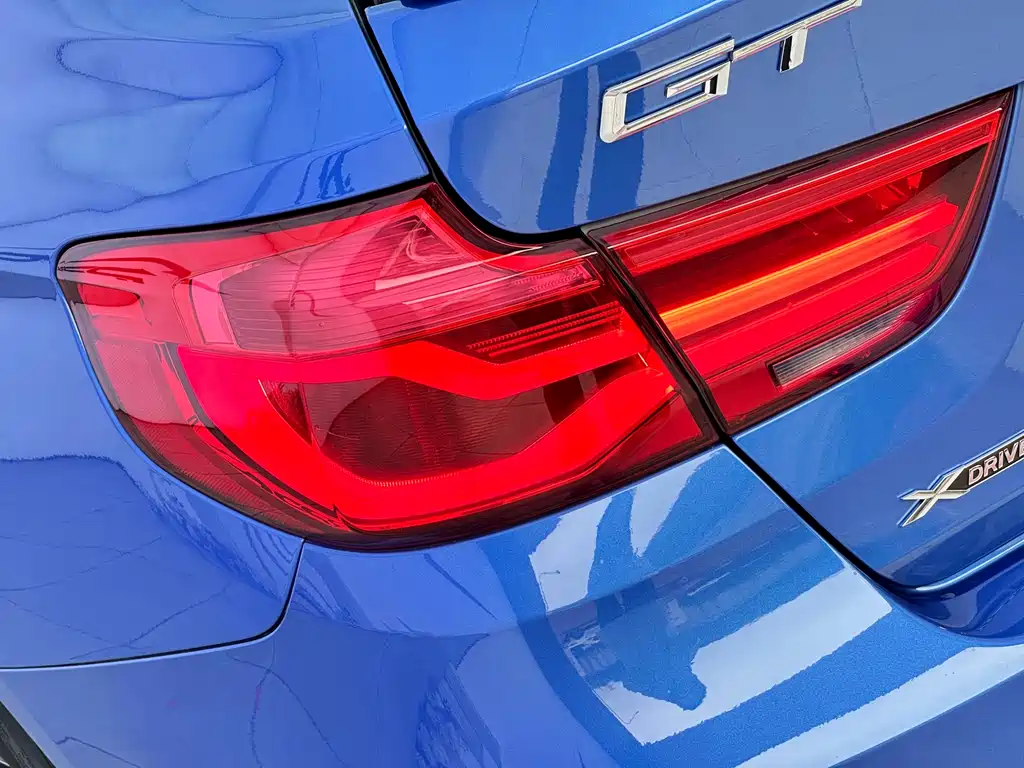 BMW 3 Series GT 2018 — фото 26