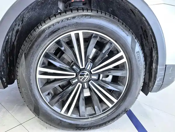 Volkswagen Tiguan L 2021
