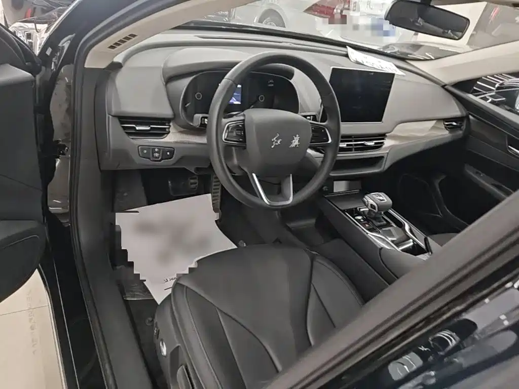 Hongqi E-QM5 2024 — фото 10